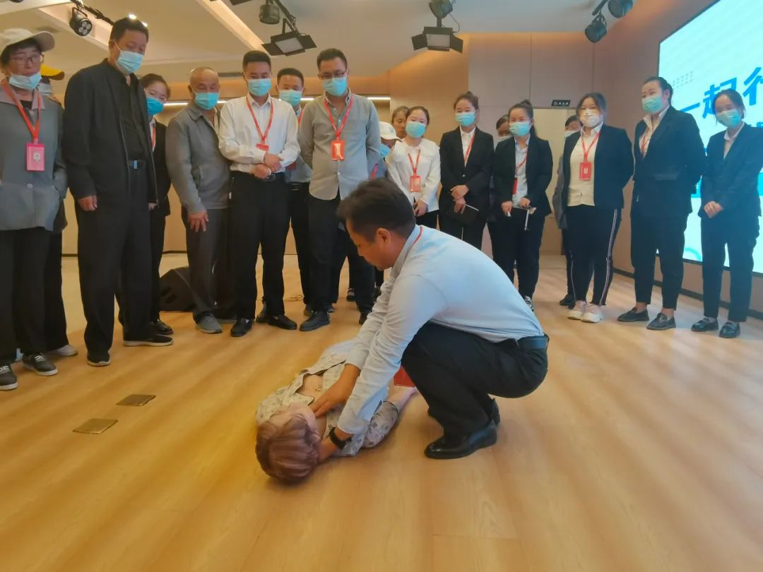 朴泰康养心肺复苏培训 || 提高救助能力 营造安全氛围(图9)